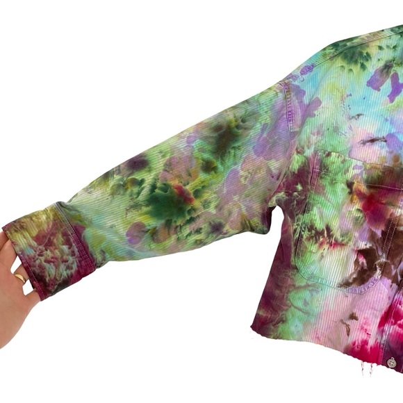 Handmade Tie Dye Button Down Shirt Top Womens Size Small Colorful Painted Crop - Picture 6 of 11